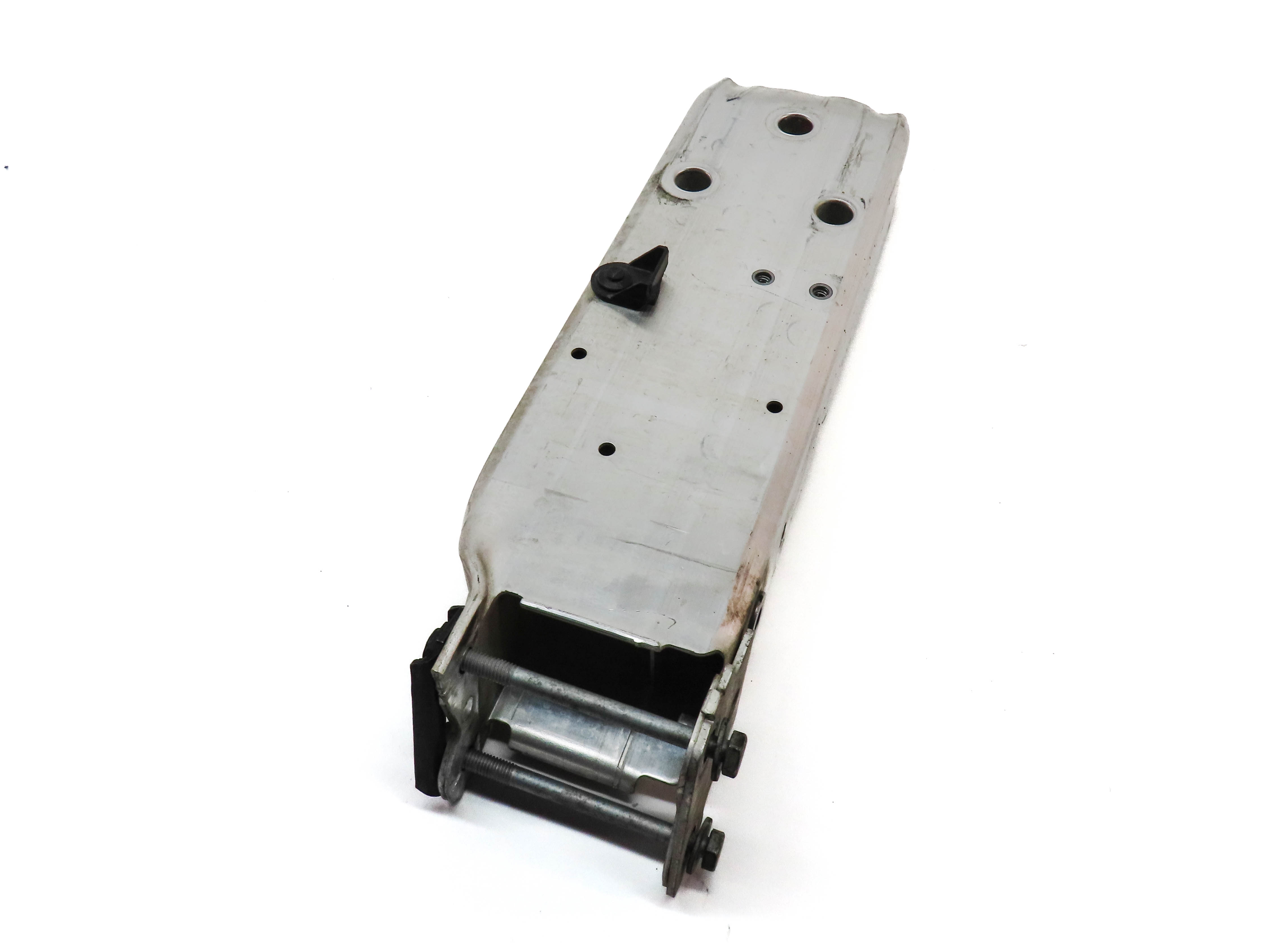 12-21 BMW 2 3 4 (F22 F30 F32) FRONT RIGHT BUMPER REINFORCEMENT MOUNT BRACKET — exact item pictured